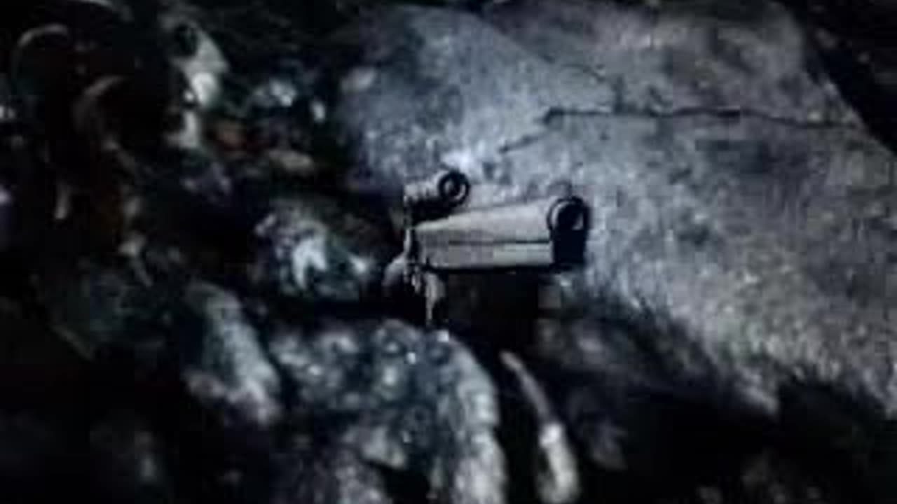 Ashen Trailer (2004)