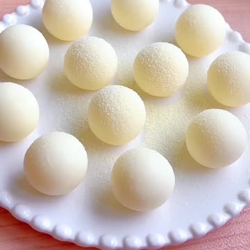 Easy sweets milk balls _viralvideo _foodshorts _sweets _dessert _foodshorts _shorts(1080P_60FPS)