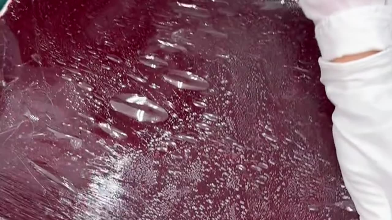 Make strawberry mochi