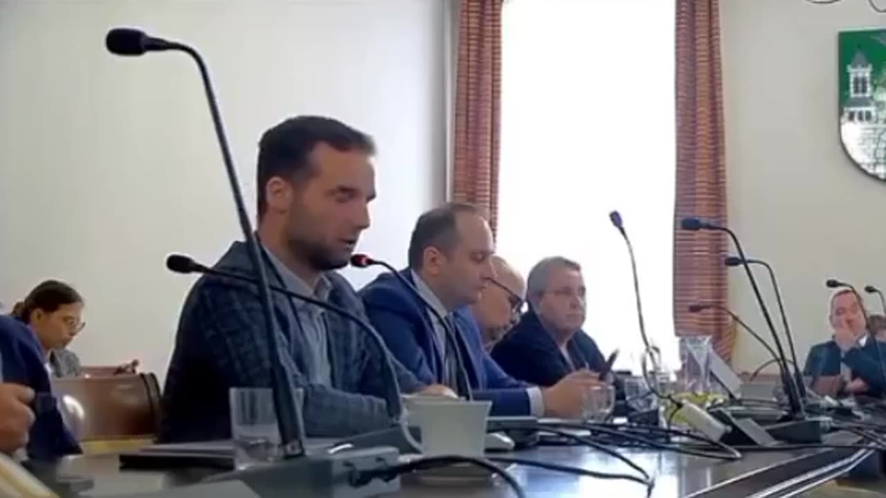 Uroczyście unieważniam to referendum - Donald Tusk