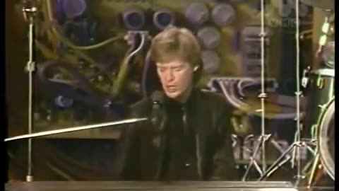Daryl Hall & John Oates - Wait For Me