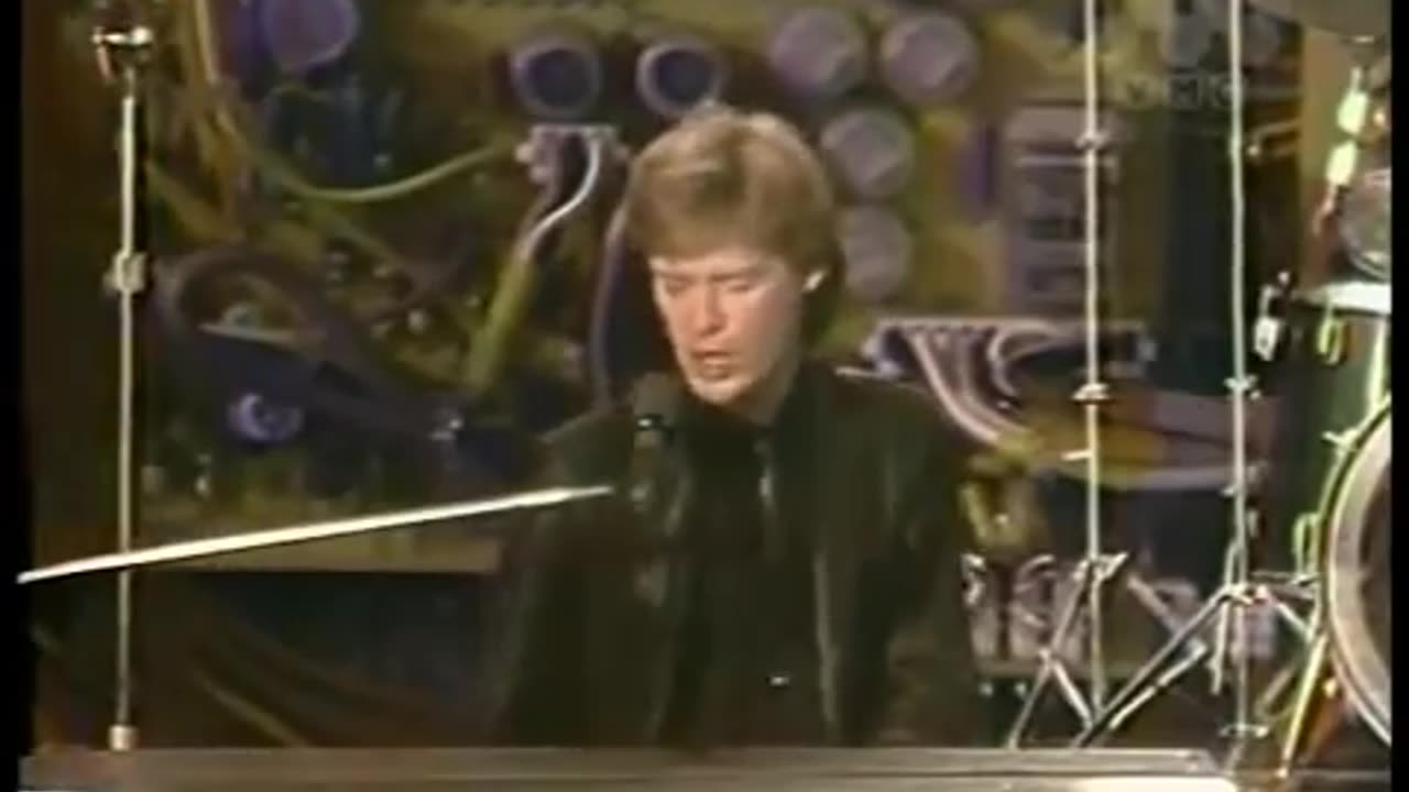 Daryl Hall & John Oates - Wait For Me