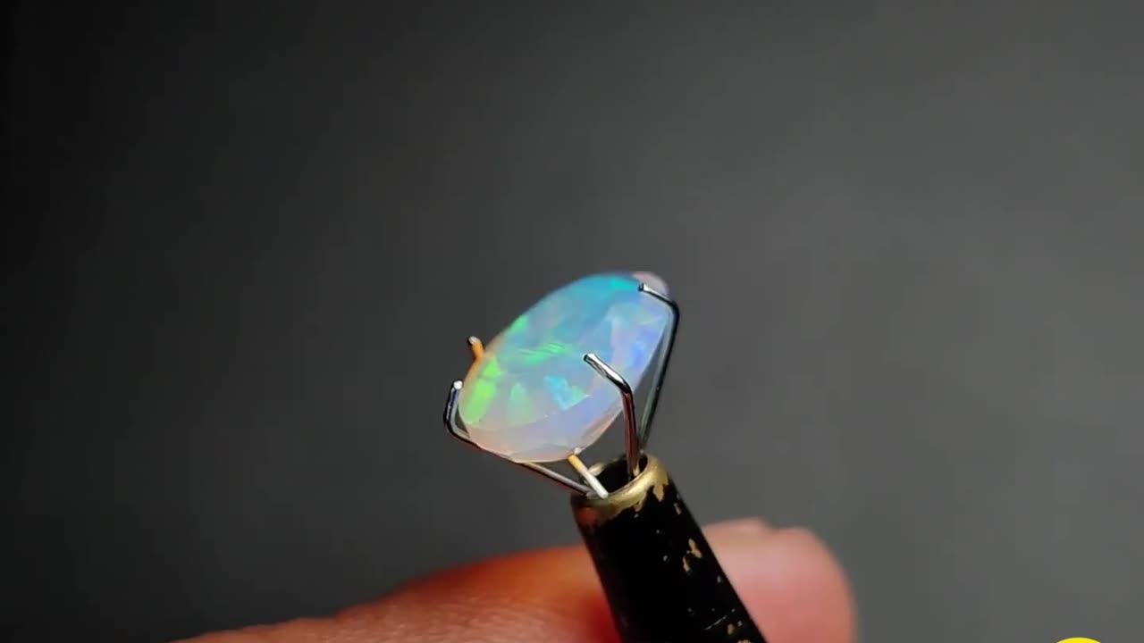 Ethiopian Welo Opal: A Dazzling Play of Light