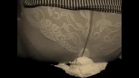Sexy Pie Sitting