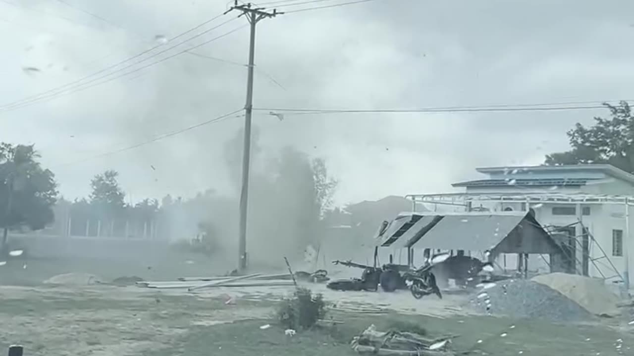 Severe storm in Cambodia 🇰ðŸ‡ðŸ‡°ðŸ‡