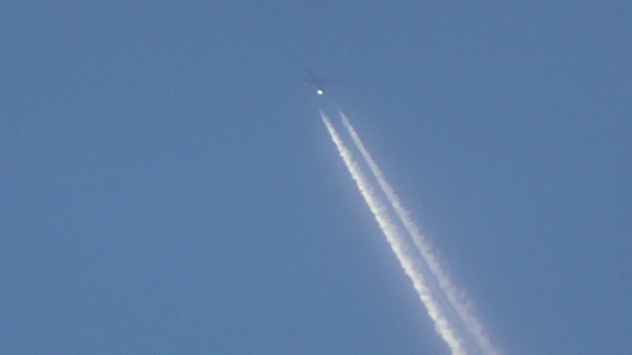 Chemtrailers over Phoenix Arizona - April 14th 2025 -