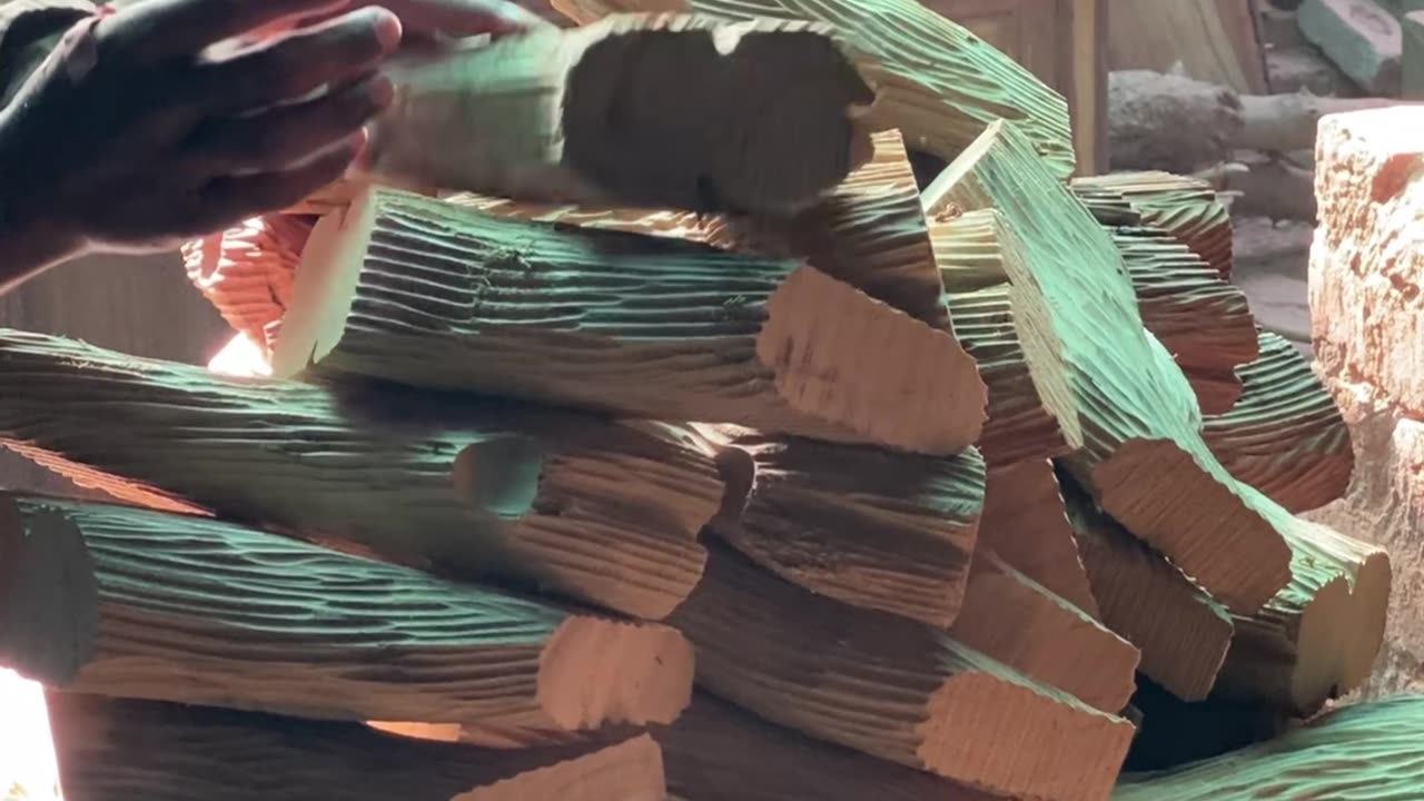 This Craftsmen Turns Ordinary Wood Into luxury Showpieces