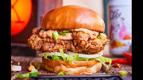 Let's make homemade fried chicken burger 🍔👌🏾