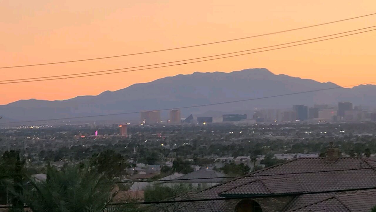 Did you see tonight's Las Vegas sunset? Check this out! 03.26.2025 #follow #lasvegas #travel #gaming