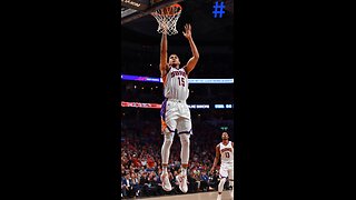 Gillespie heats up from 3 after Green's exit.