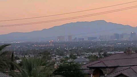 Did you SEE tonight's HAZY Las Vegas sunset? Check THIS out! 08.12.2025 #follow #lasvegas #travel