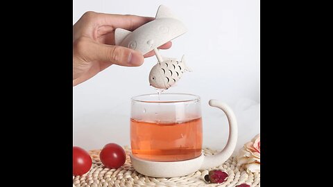 250ml Creative Cat and Fish Cup, with Tea Steeper, for Tea, Coffee, Juice, Milk and More