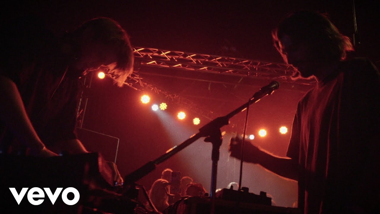 Mansionair - Lose Yourself Again (Live _ Saha Sessions)