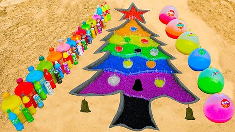 How to make Rainbow Christmas Tree with Orbeez, Balloons of Fanta, Coca Cola, Mentos & Popular Sodas