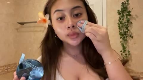 Sexy, Sweet & Smiling – A Compilation of Pure Charm