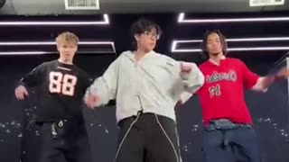 Viral: Confess Your Love | New TikTok Dance Challenge #dance #hiphop #pop #tikto