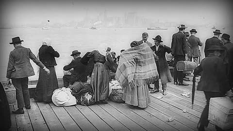 Complex History of Immigration - Victor Davis Hanson