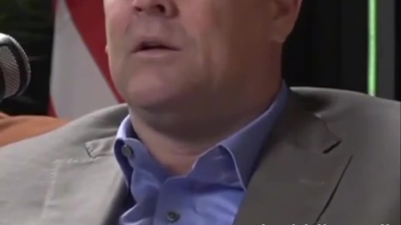 JJ Carrell afferma di aver ricevuto una soffiata per cercare i bambini