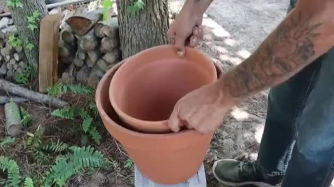 Ancient off grid Cooling Method (Zeerpot) keeps Food Fresh at 40°F without Electricity.