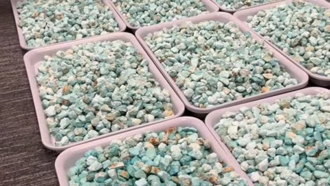 20250917-03 Free-Form Turquoise: Unrestrained Natural Beauty