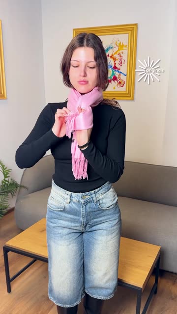 The scarf styling trick you need this season❄