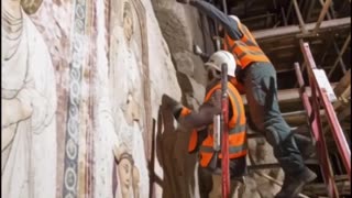 Discovering an Early Christian Catacomb in Italy.