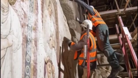 Discovering an Early Christian Catacomb in Italy.