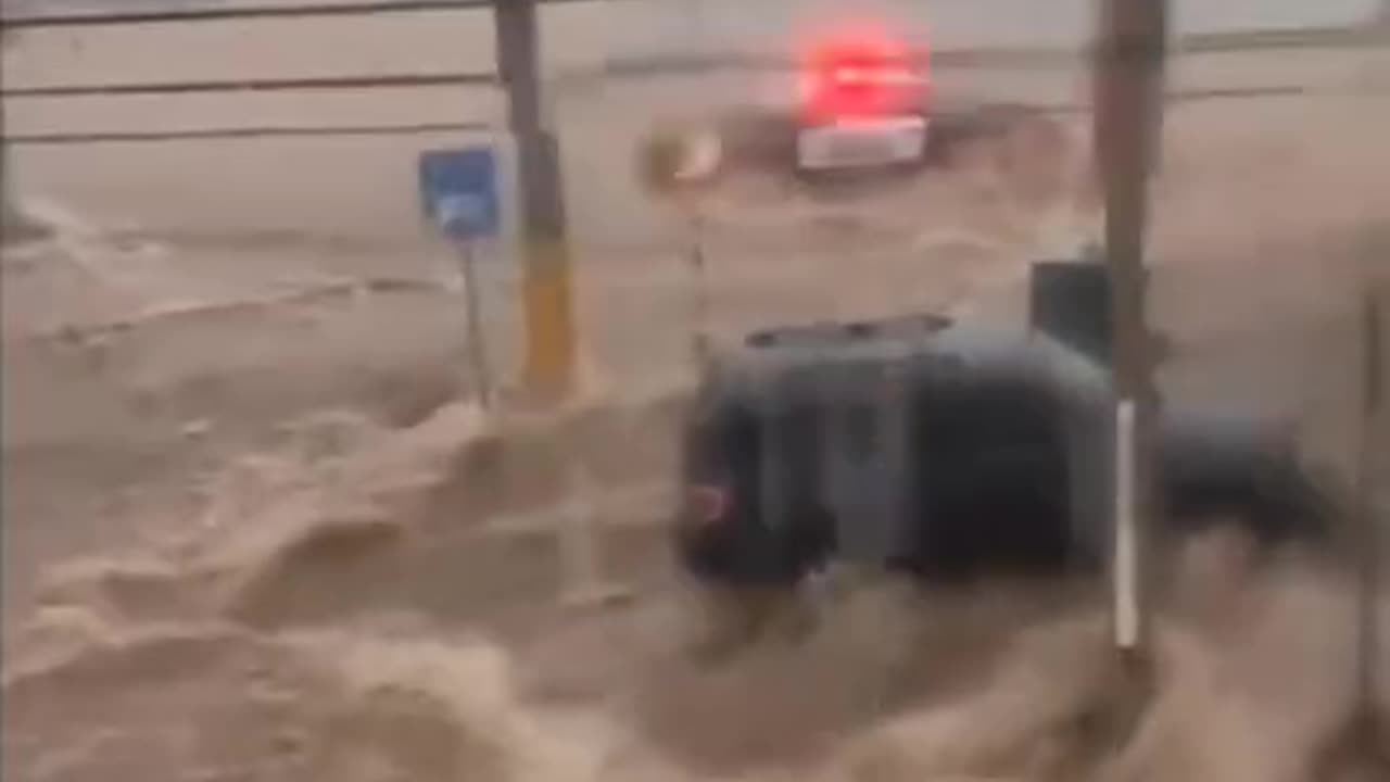 Massive flooding due to extreme rain in Chihuahua, Mexico 🇲🇽 (30.06.2025)