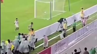 😂🤣 Wait Guys I Come To You! | FunFM