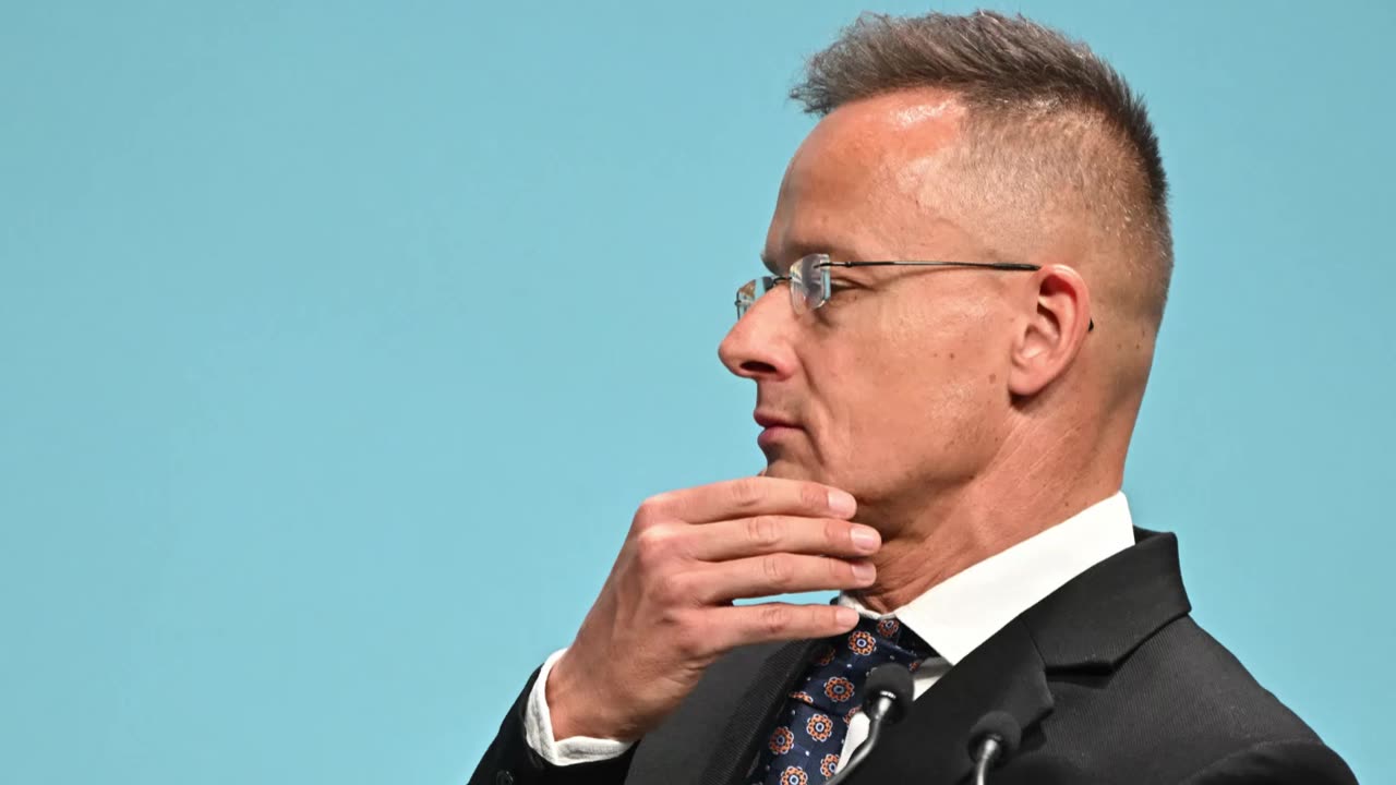 Szijjártó a a Guardiannek