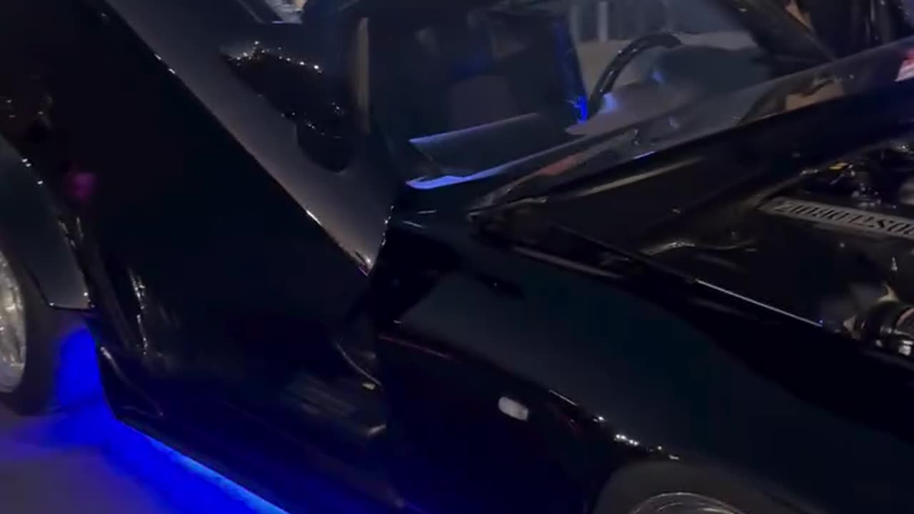 Honda S2000 - Custom LED Bonnet / Hood Holder Prop Display Video Showcase. 🎥🚗🖤