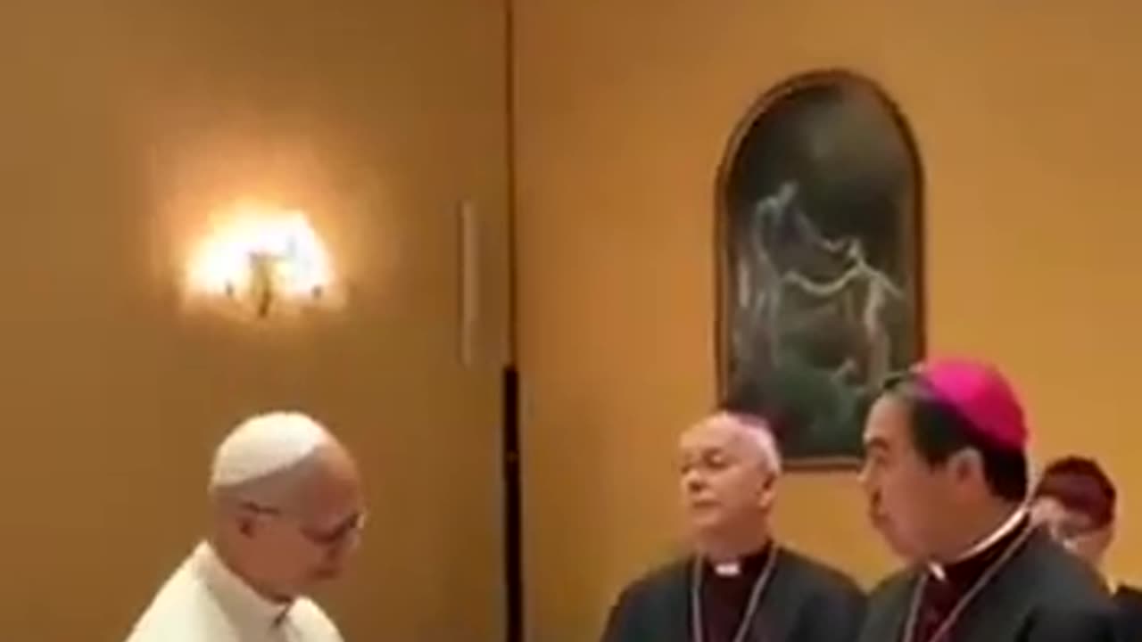 Woke Pope & Bishop Hate POTUS | Check Description