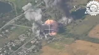 Ukrainian Airstrikes Demolish Russian Infantry Positions