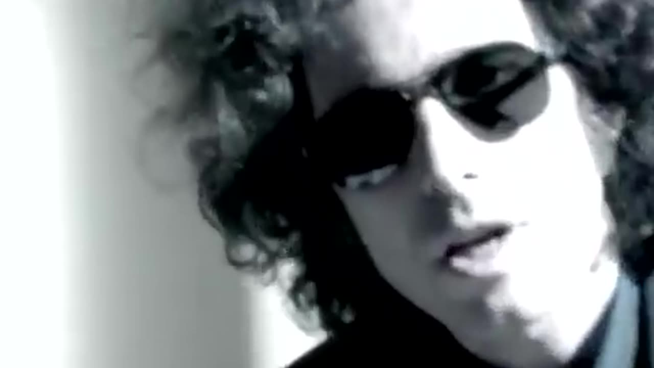 Andres Calamaro - Te quiero igual
