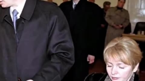 How much does Putin love his Ex-Wife Lyudmila?