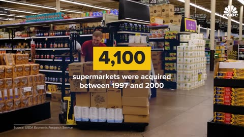 How Walmart Is Beating Everyone In Groceries
