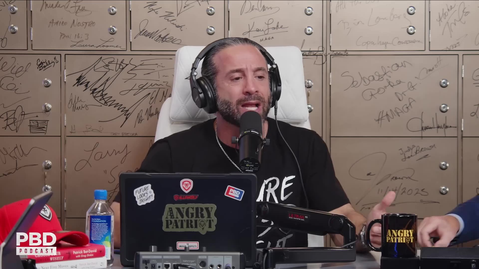 [2025-08-22] Businesses NEED To Take A Stand - Bed Bath & Beyond CEO TORCHES Newsom ...