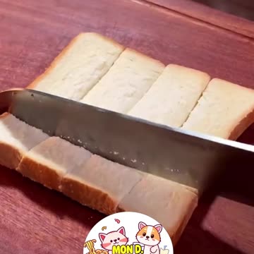 🔥 Sizzling Prawn Pizza Perfection! 🍕🦐