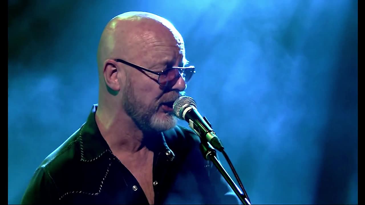 Blue Horizon - Wishbone Ash (live)