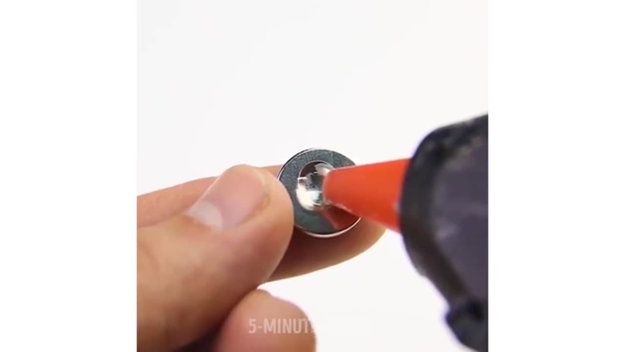 22 EPIC PHONE HACKS YOU MUST SEE