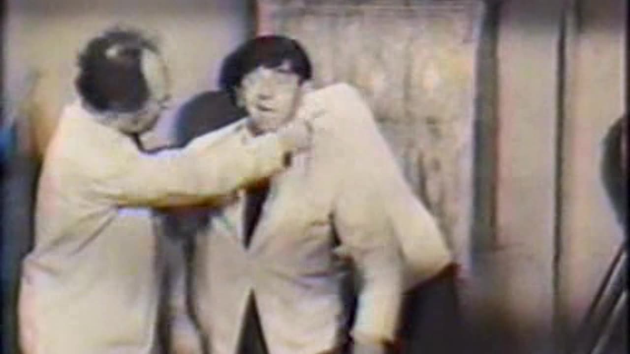 E184. Spooks! - 3D version - Shemp Howard Era - 1953