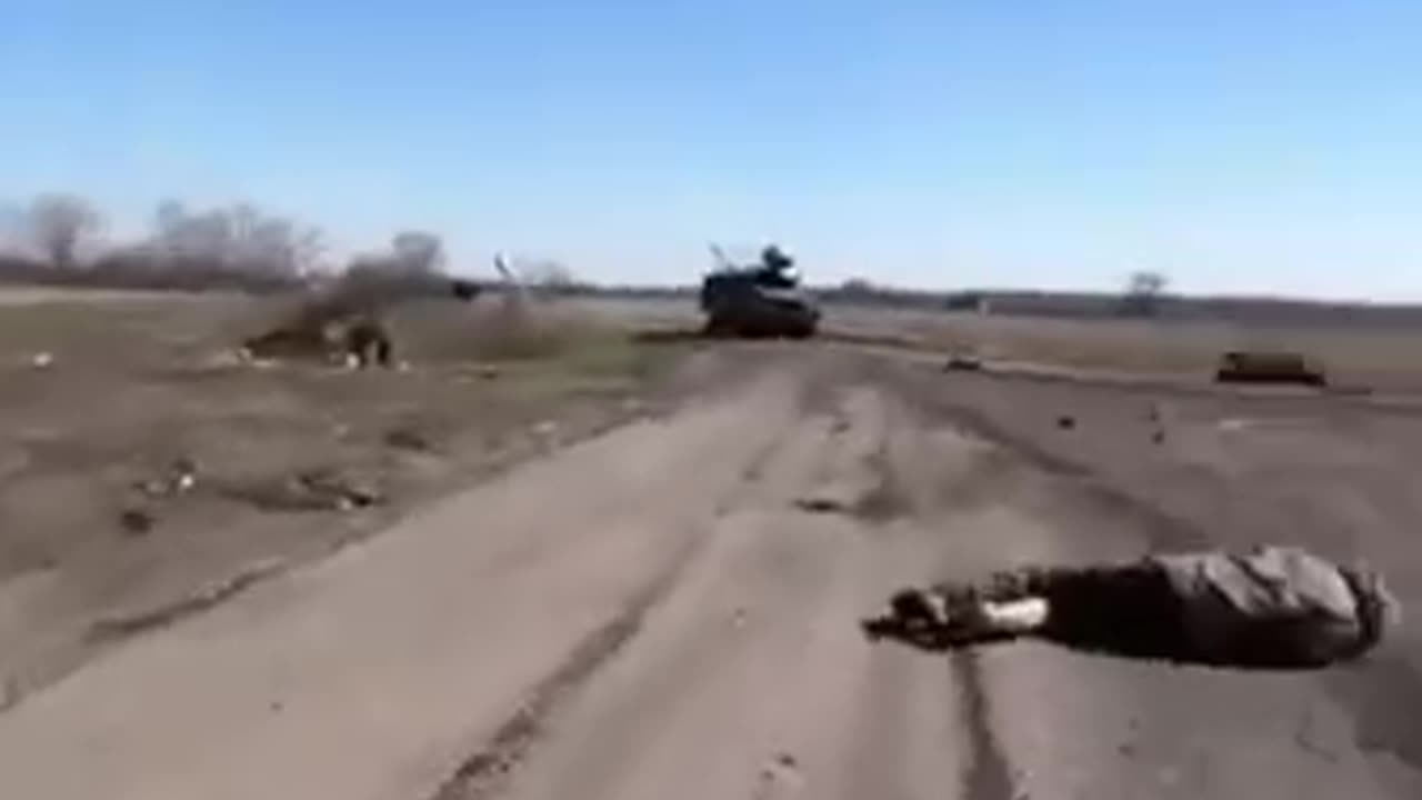 Russian soldier gets quickly evacuated during transport