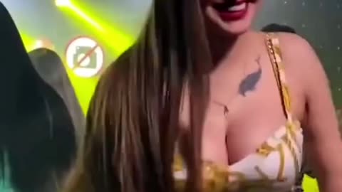 رقصات فاخرة 2025