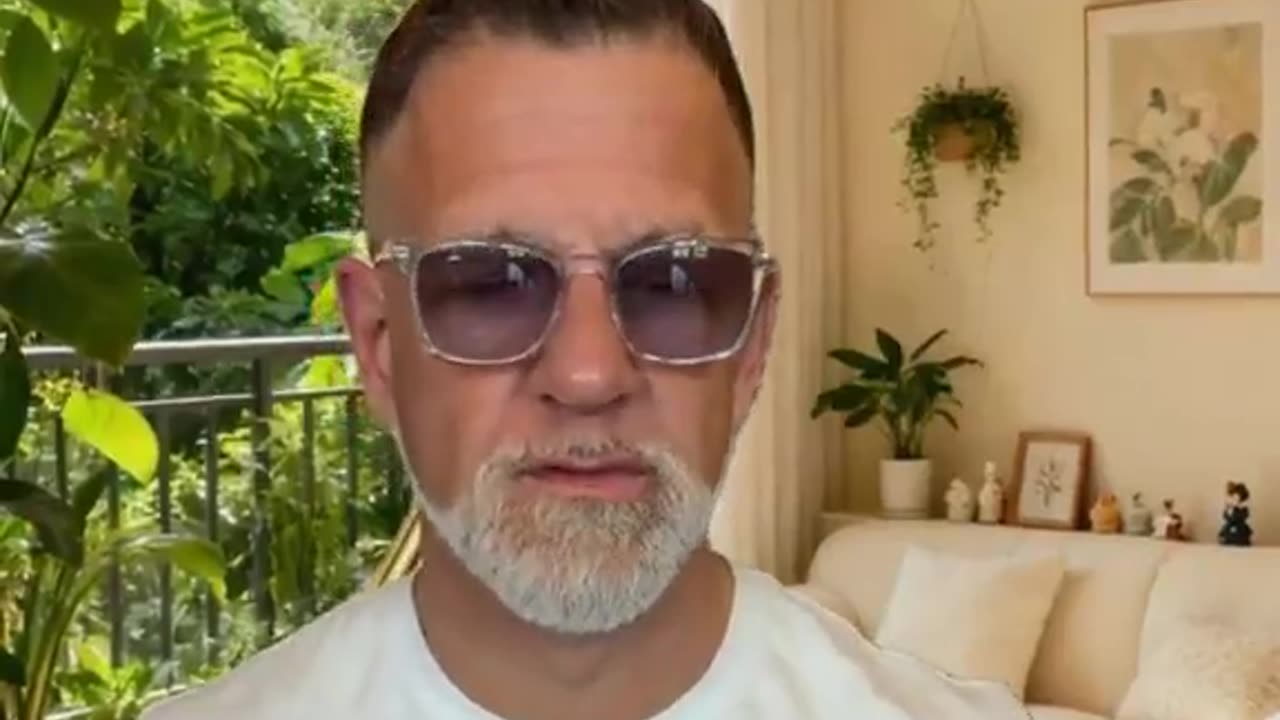 This guy so eloquently describes Trump