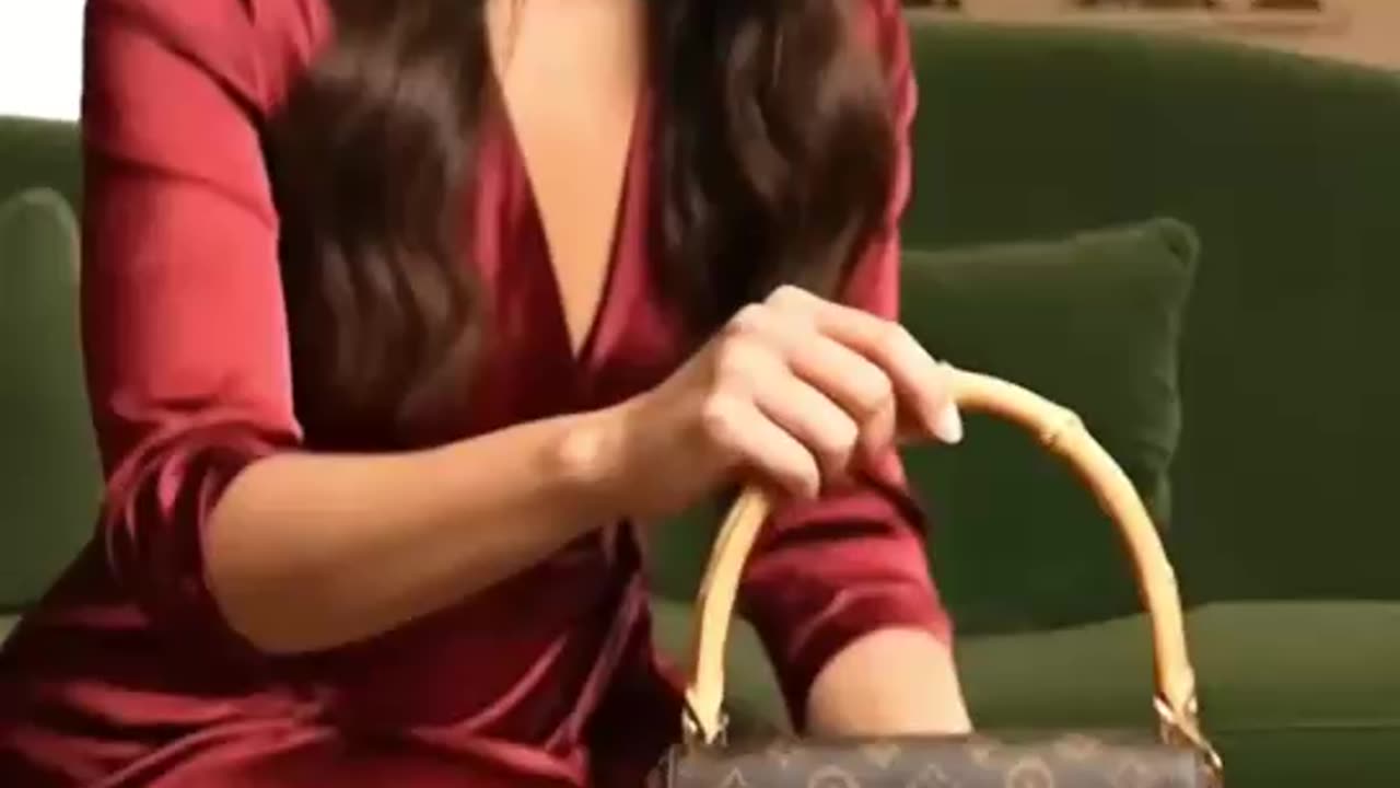 LOUIS VUITTON MONOGRAM MINI LOOPING HANDBAG