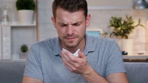 Tự nhiên bị ho liên tục kéo dài không dứt có sao không? Dược Bình Đông