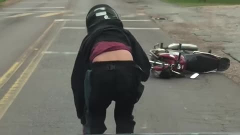 "Drunk Biker Falls Down – Still Gets Back on the Bike! 🤯🤣"