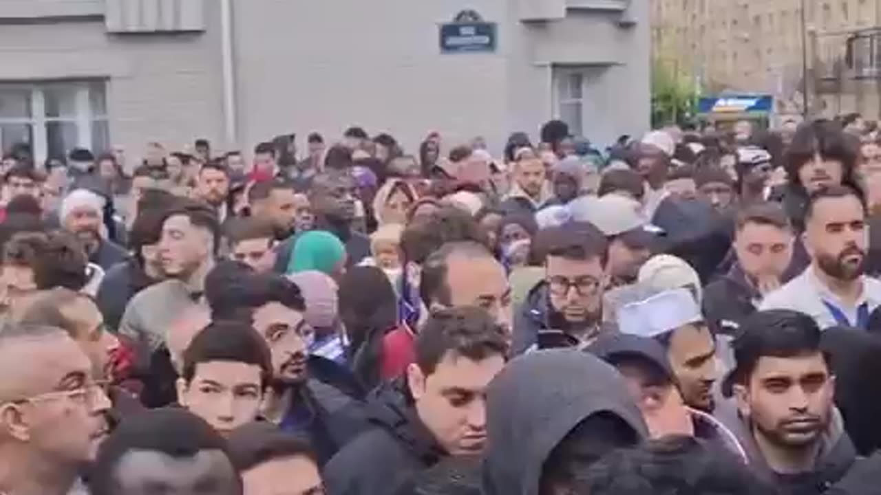 If a woman has to pass with a stroller in Paris she cannot because streets are occupied