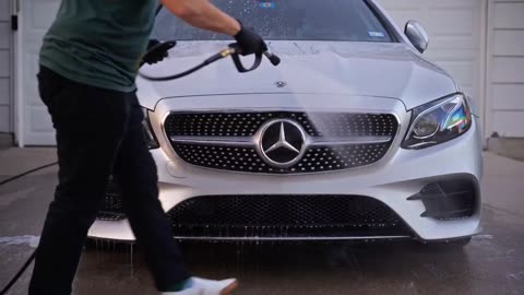 Mercedes-Benz E400 | Luxury Car Exterior Detail