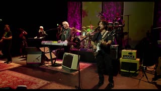 Daryl Hall & John Oates - Kiss On My List = Live Dublin